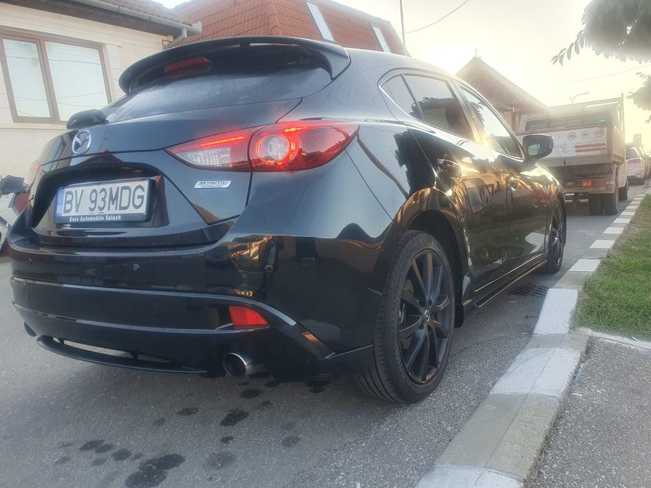 Mazda 3 Black Edition