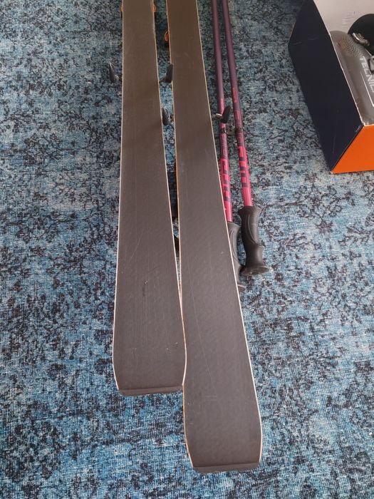 Vand skiuri+clapari+bete+casca+ochelari