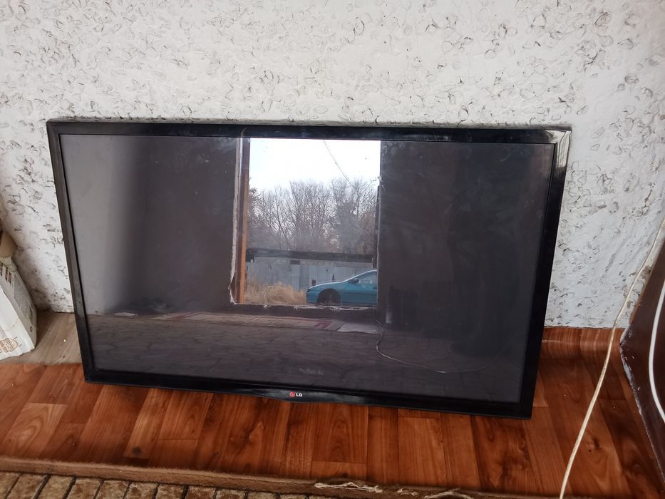 Продам телевизор