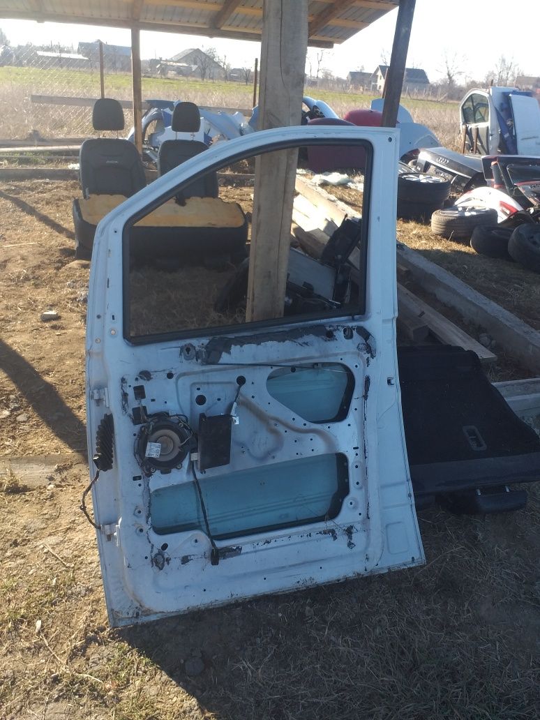 Usa  Dreapta Fata Mercedes Vito 2004 - 2008