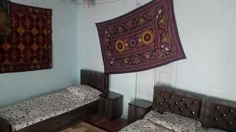 Продаётся дом площадью более 2,8 соток под гостиницы 130.000