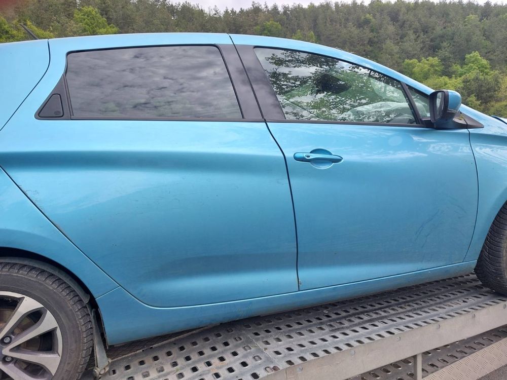 Renault Zoe 52 kWh 2020 intens 136кс