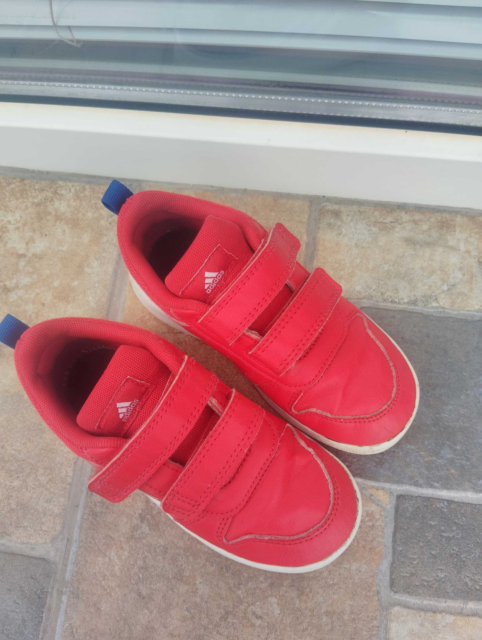 Детски маратонки Adidas 26