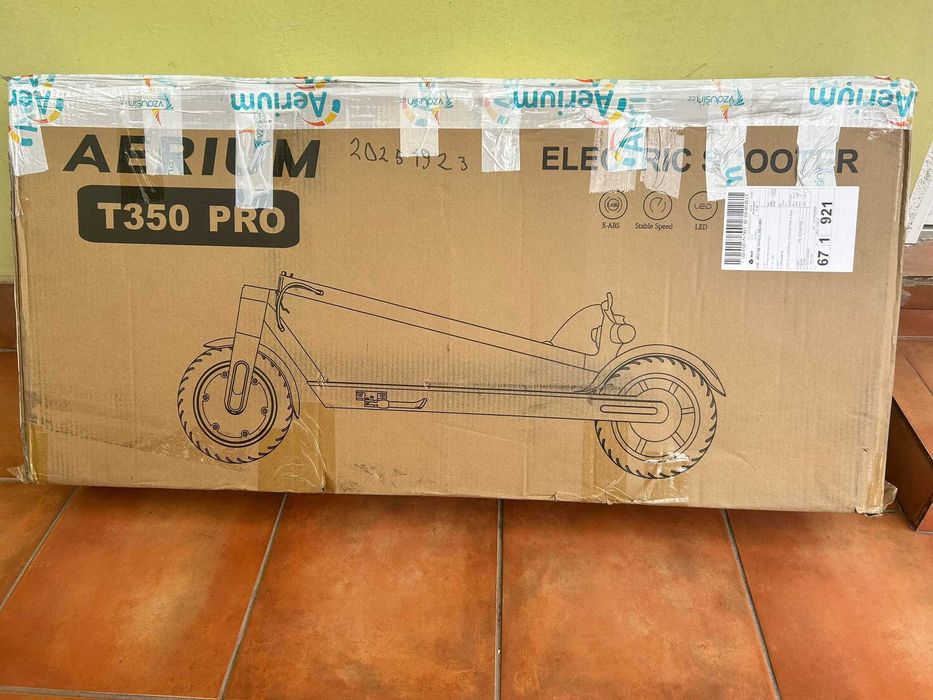 Vând trotinetă electrică Aerium T350 Pro albastră