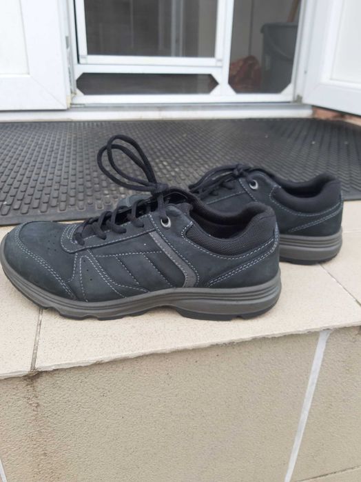Pantofi ECCO de piele nubuck, marimea 39