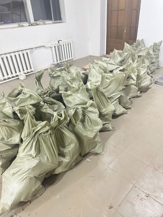 Отдам бой кирпича