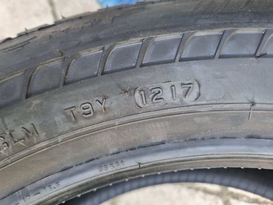 2 anvelope vara noi 215 55 17 Bridgestone