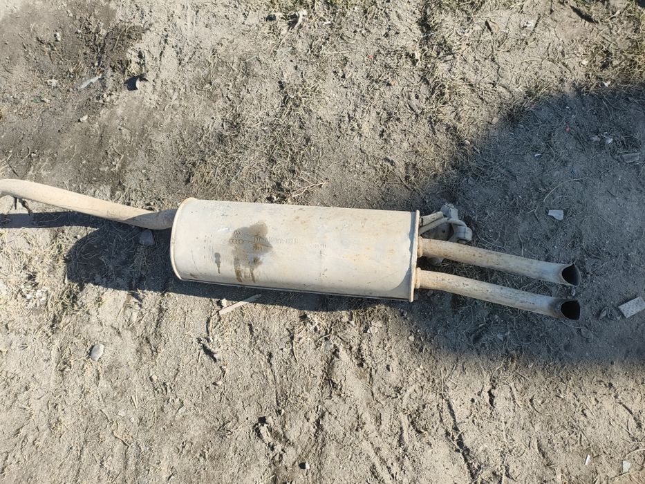 Глушитель Фольксваген, только бочек, цена 11 000 тенге.