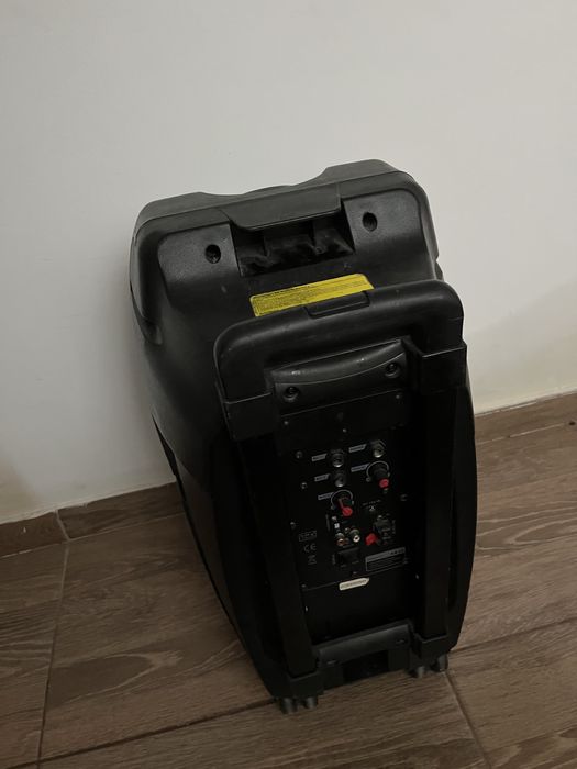 Vand boxa akai x10