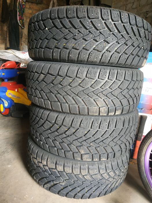 Продам резину R17