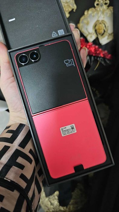 Samsung Galaxy Z Flip 7