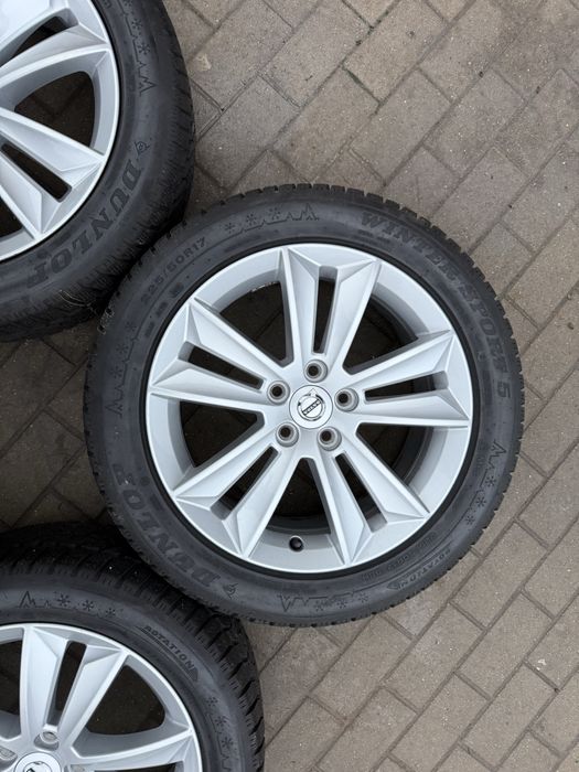 Jante Volvo V40 S 40 V60 S60 ca noi 225 50 17 Dunlop iarna ca noi