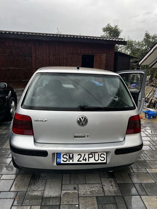 Volkswagen Golf 4 benzina 210000 km