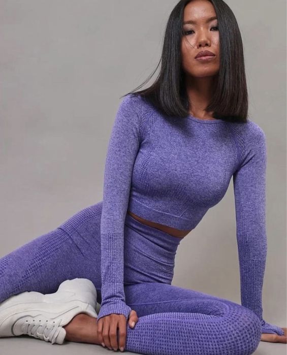 Продам фитнес - костюм р42-44