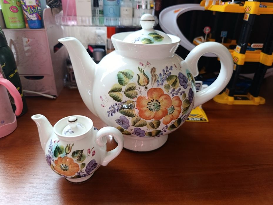 Чайник большой и маленький комплект