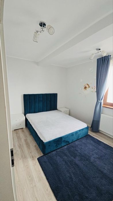 Proprietar , 3 cam complex Metropolitan Tower cu parcare privata.