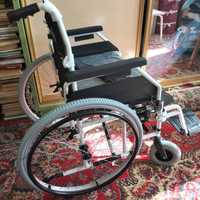 Новая Инвалидная коляска уличная-комнатная
