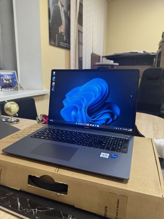 Продаю ноутбук HUAWEI модель MCLF-X