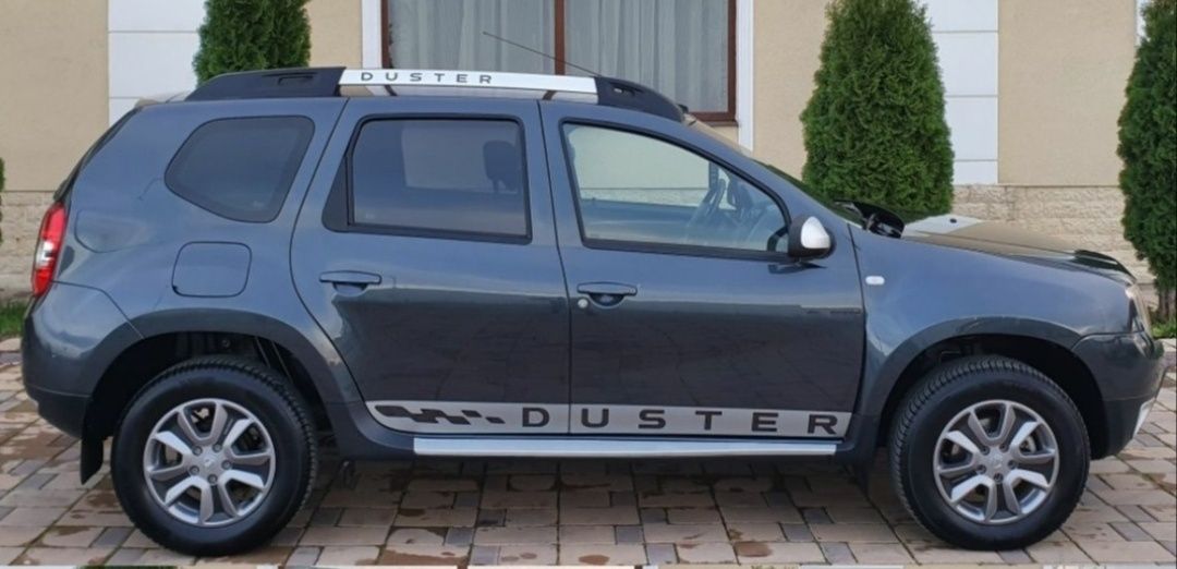 Set bandouri autocolant Dacia Duster