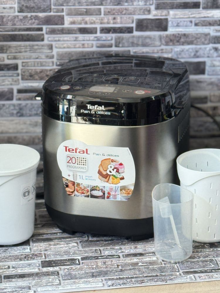 Хлебопекарна Tefal нова