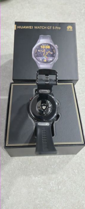Huawei GT 5 Pro.
