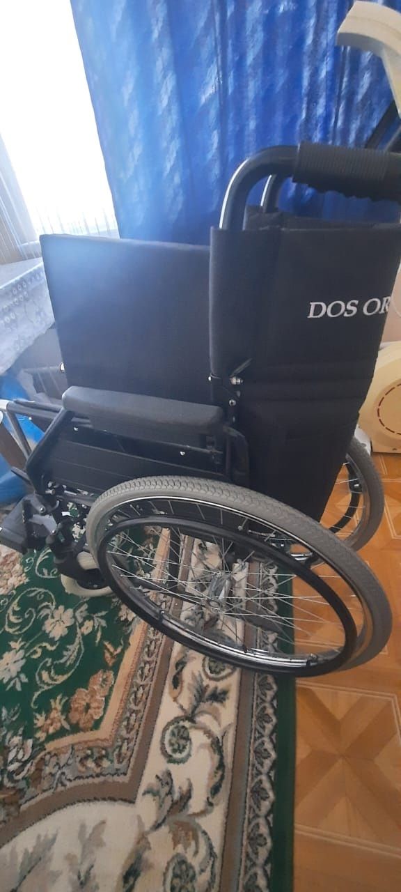 Продам инвалидную коляску