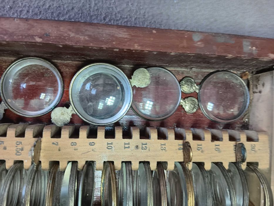 Instrument de masurat dioptria in diplomat de lemn, Vechi de colectie