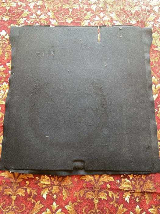 Коврик в багажник пол обшивка