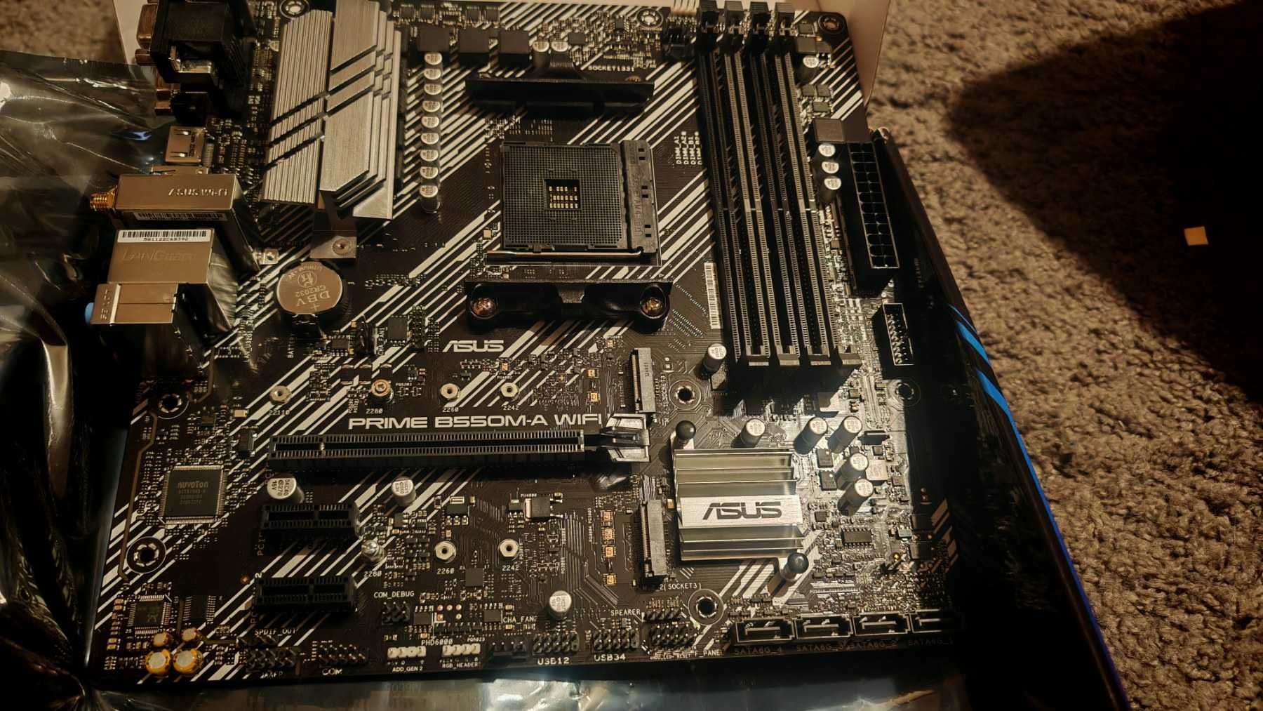ASUS Prime B550M-A WIFI II  + RYZEN 5 5600X 6-Core (4.6 GHz ) AM4