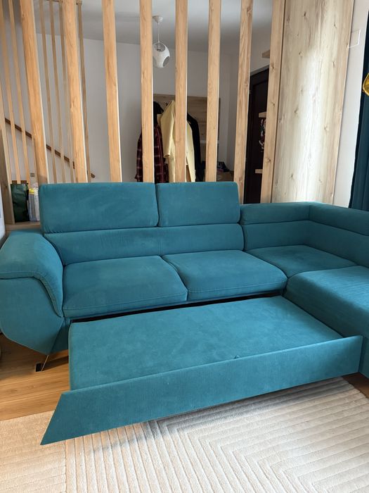 Coltar canapea cu extensie si lada depozitare