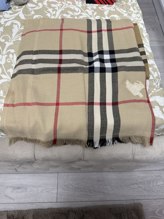 esarfe burberry