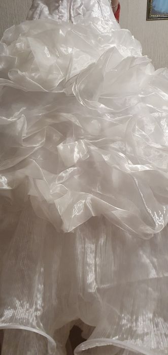 Сватбена рокляяя