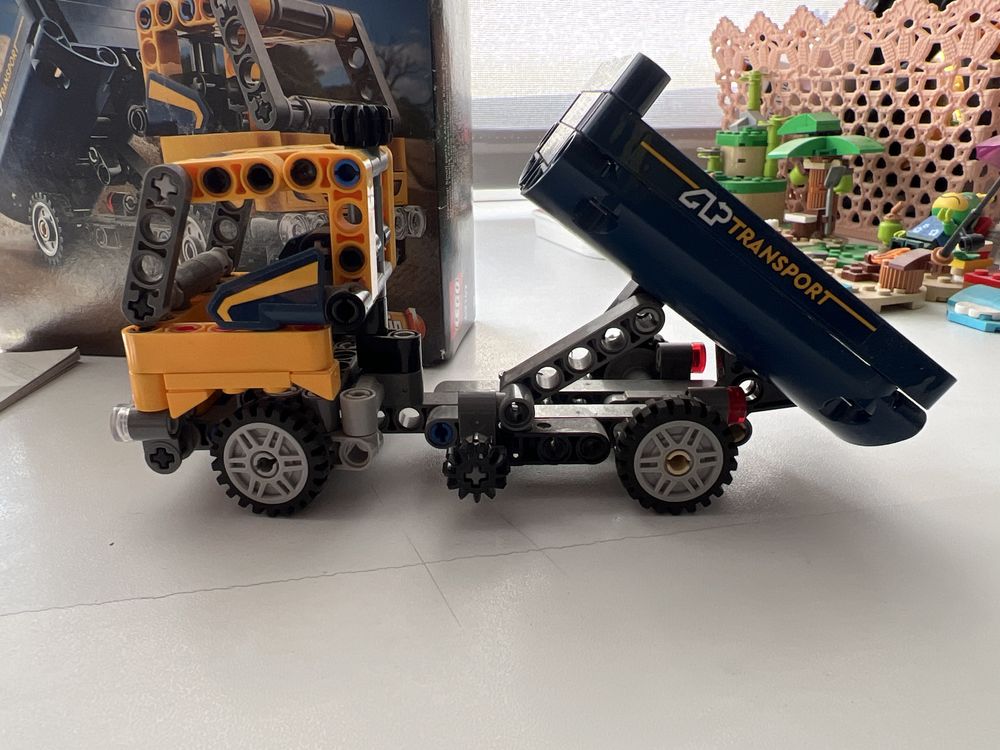 lego technic 42118 и 42147