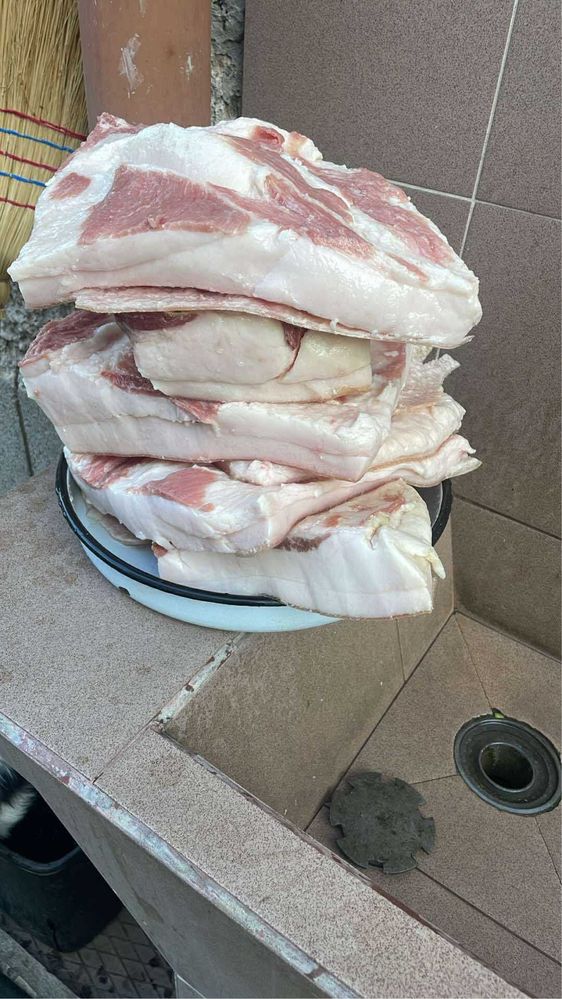 Продажба на прасета