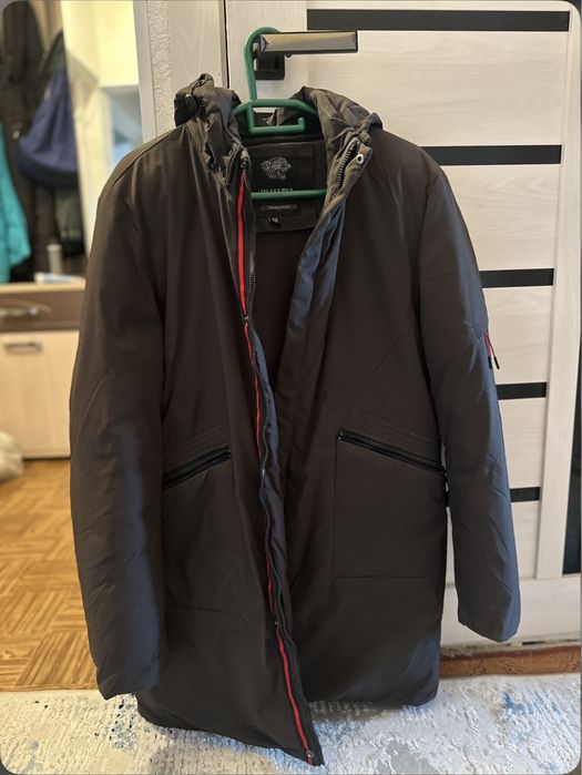 Куртка очень теплая и качественная 50размер