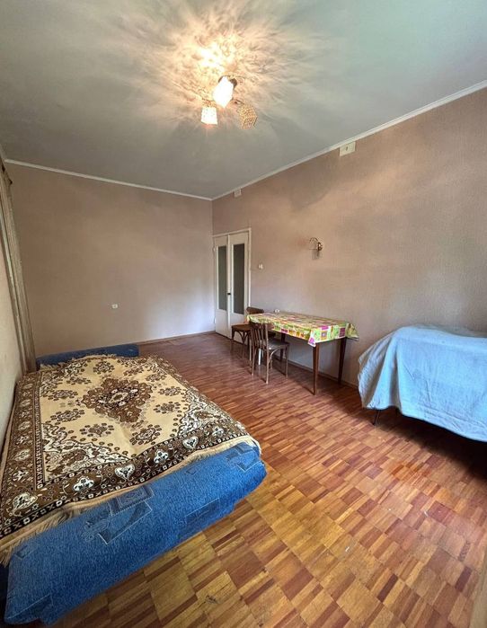 Юнусабад 9. 1/1/5 кафе Принц.