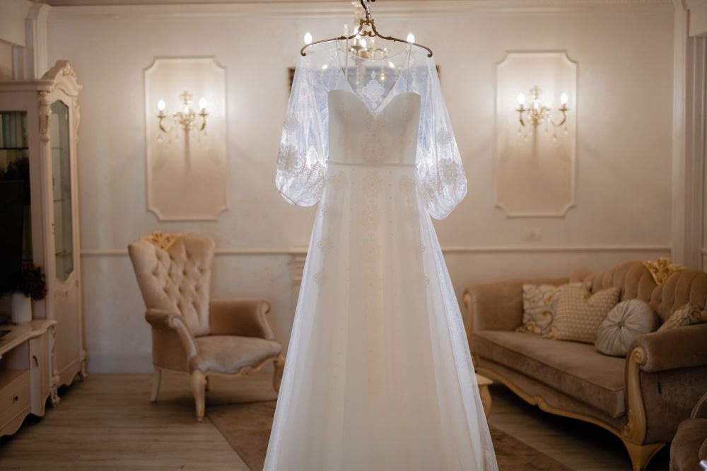 Vand/inchiriez rochie de mireasa - LETITIA LELE - unicat - impecabila