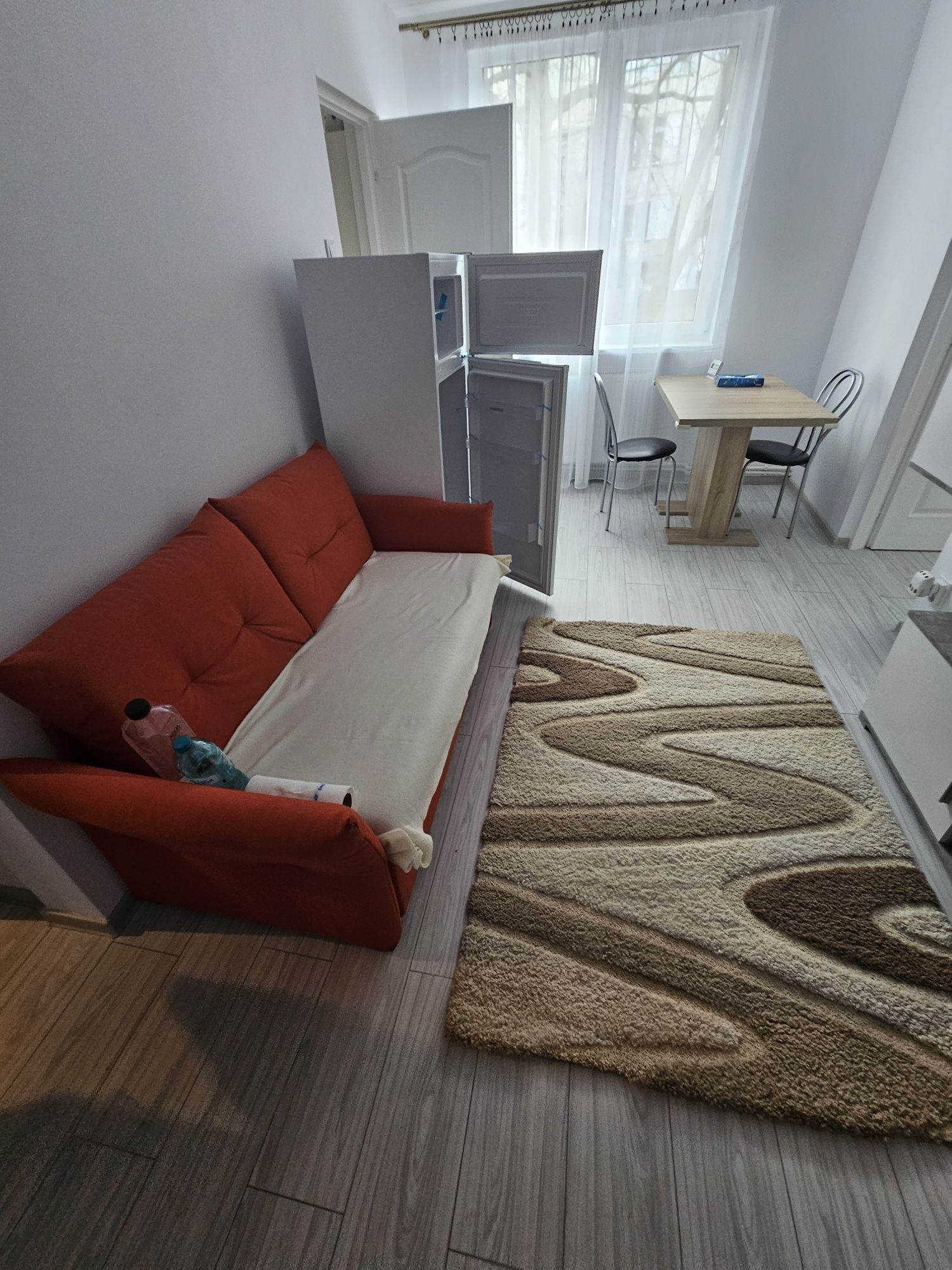 Inchiriez apartament 2 camere Deva