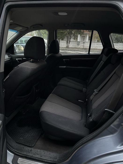 Hyundai Santa Fe - 4x4 - 2.2 diesel - 150 cp - Navi - Clima - Camera