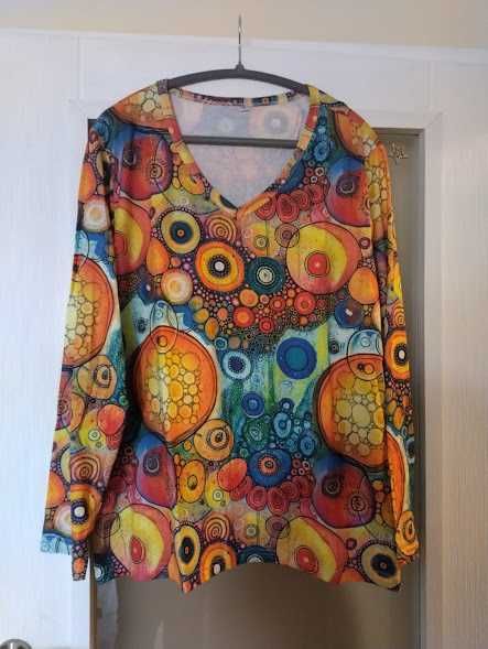 Хубава цветна туника