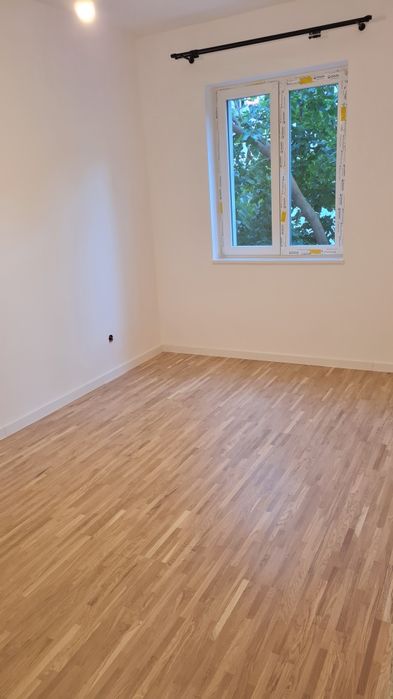 Ap 2 camere decomandat Băneasa, et.1/2, cu boxa