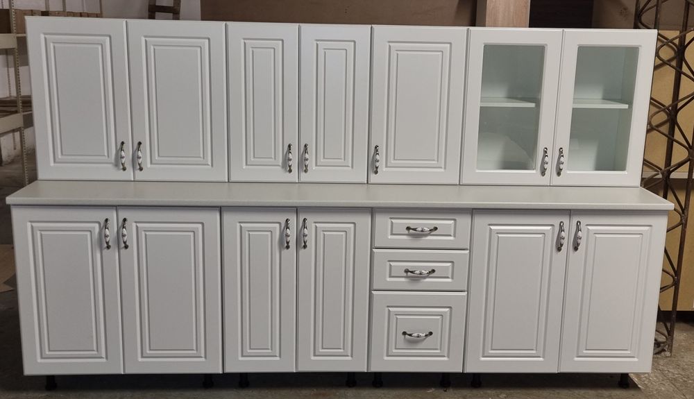 Mobila de bucatarie noua 2.6 m cu fronturi mdf