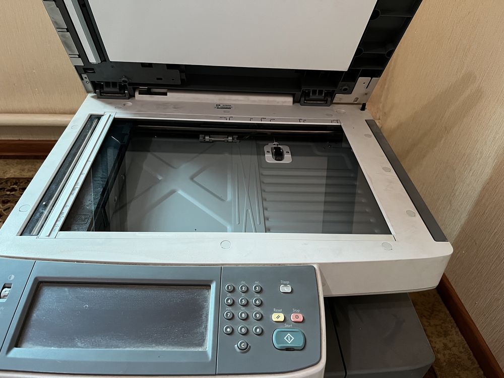 Принтер HP Laser jetM3035 MFP офисный