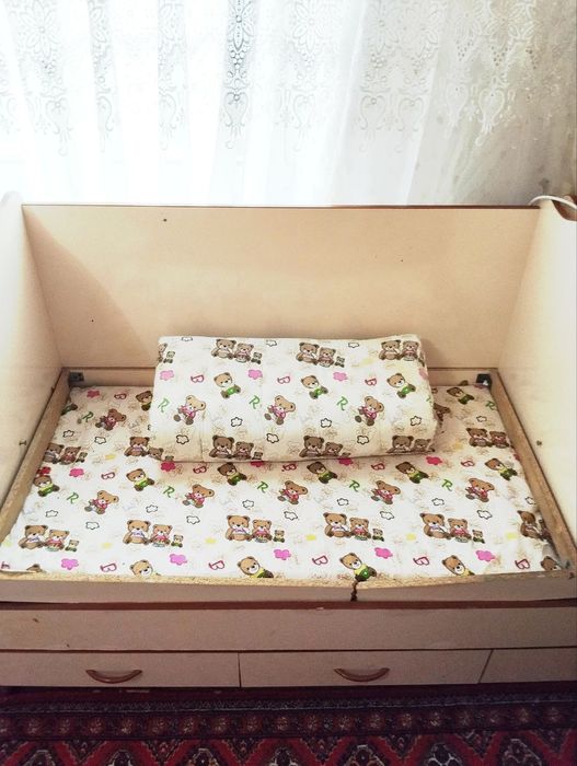 Детская кроватка (Б/У)