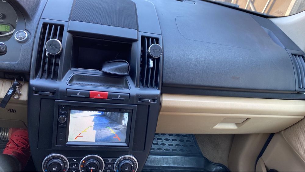 Land Rover Feelander2