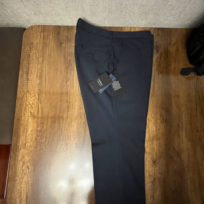 Классические бруки и кастум из Дании.34-36 размер