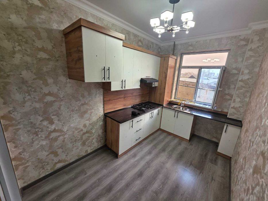 Продаётся 2х комн квартира на 2 этаже Ор-р 5 микрорайон