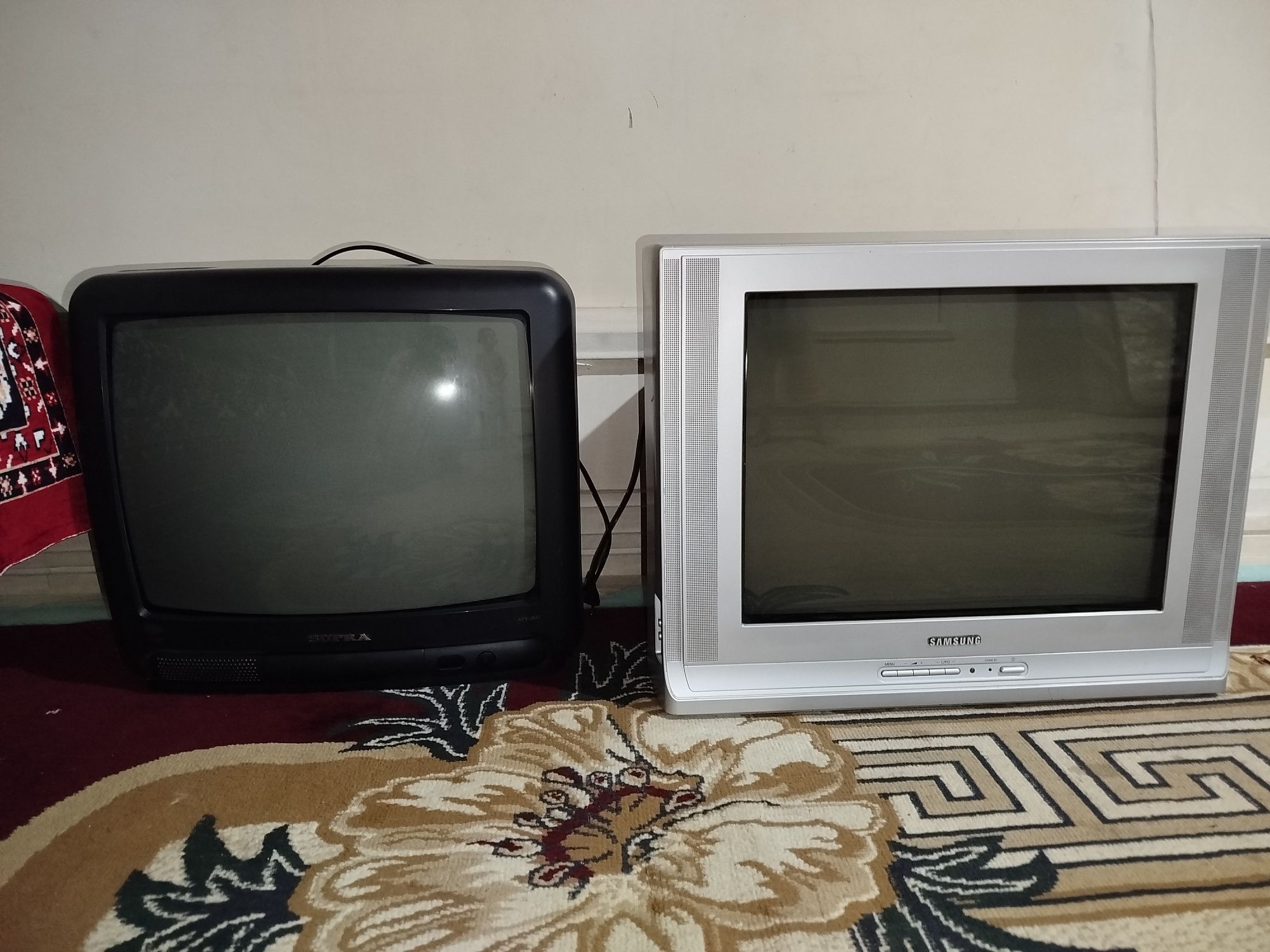 Televizorlar sotiladi