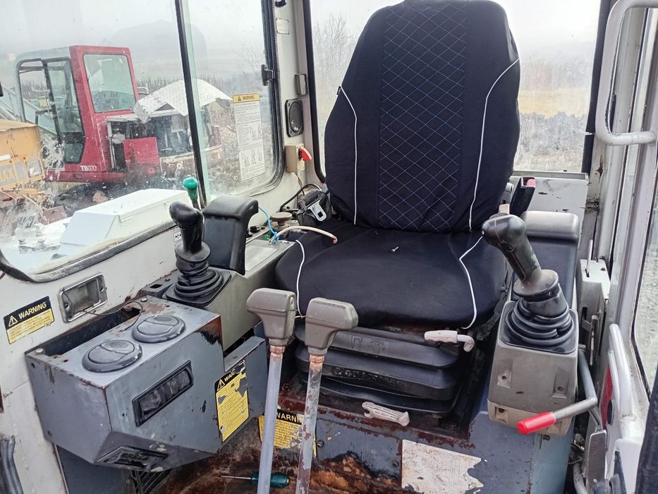 Excavator TAKEUCHI 8.3T 2007 \ accept variante