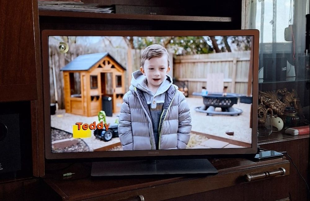 Телевизор PHILIPS 32